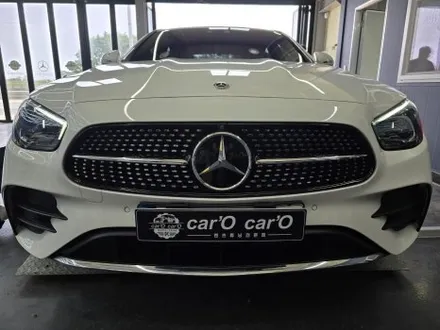 벤츠 e220d - 세로 그릴 및 송풍구 엠비언트
