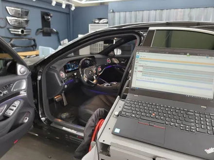 벤츠 후기형 S350d - 송풍구 엠비언트, 3D 부메스터, 미드레인지 커버