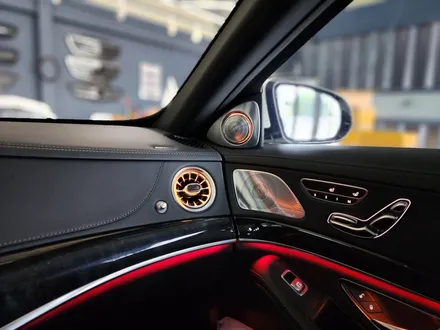 벤츠 S350d - 3d부메스터(하이클라스) & 송풍구엠비언트(애프터)