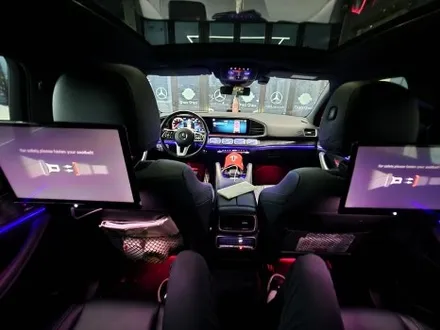 벤츠 Gle400d - 송풍구 & 부메스터 엠비언트 / 리어 모니터