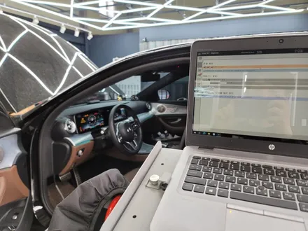 벤츠E250 - 와이드콕핏, 팬2 ,감성마력 AMG 프로그래밍까지 그리고 송풍구 엠비언트