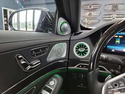 벤츠 후기형 S350d - 송풍구 엠비언트, 3D 부메스터, 미드레인지 커버
