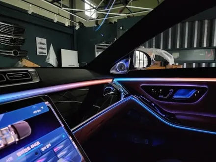 벤츠 S500 - 액티브엠비언트 & 4d부메스터 & 천장 부메스터엠비언트 3종  \
