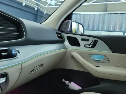 벤츠 GLE300d 부메스터 & 순정엠비언트
