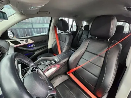 벤츠 Gle300d - 송풍구엠비언트 &1열 레드안전벨트