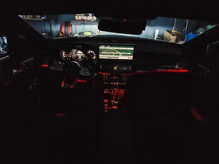 카오카오 > 벤츠 CLS 63amg -12색 엠비언트 확장 및 광량업