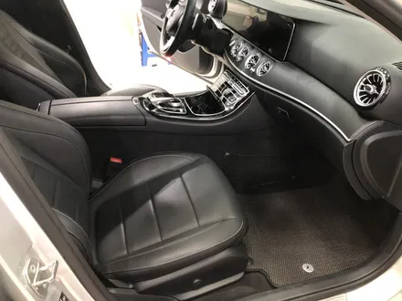 17년식 W213 E300 송풍구엠비언트 프론트, 리어까지 국산 하이클라스 LED 적용! 벤츠코딩 멀티컬러 활성화