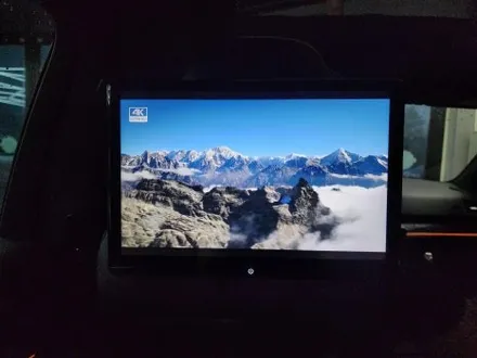 벤츠 Gle400d - 송풍구 & 부메스터 엠비언트 / 리어 모니터