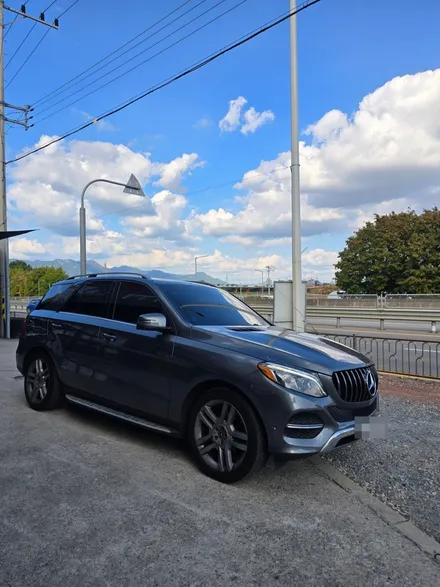 벤츠 gle350d -12색엠비언트 확장, 카본 수전사   \