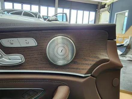 벤츠 E220d - \