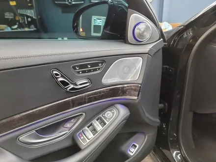 벤츠 S350d - 3D부메스터 & 7색 엠비언트 /