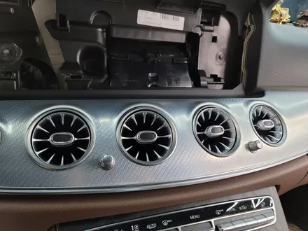 벤츠E250 - 와이드콕핏, 팬2 ,감성마력 AMG 프로그래밍까지 그리고 송풍구 엠비언트