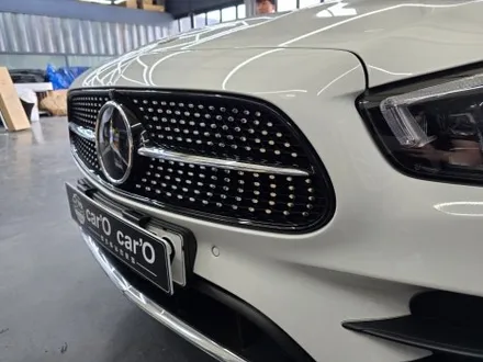 벤츠 e220d - 세로 그릴 및 송풍구 엠비언트
