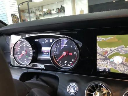 [ 벤츠 E220D 카브리올레 ] 전주 BENZ W238 와이드콕핏 디지털계기판 송풍구엠비언트 레트로핏 시공