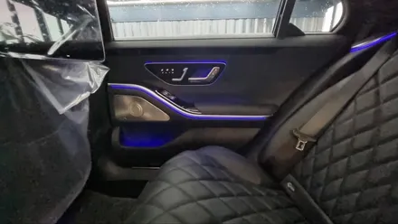 벤츠W223 S500 - 액티브 엠비언트 \