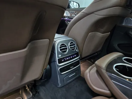 벤츠 S400D - 송풍구 엠비언트
