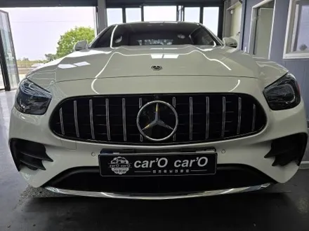 벤츠 e220d - 세로 그릴 및 송풍구 엠비언트