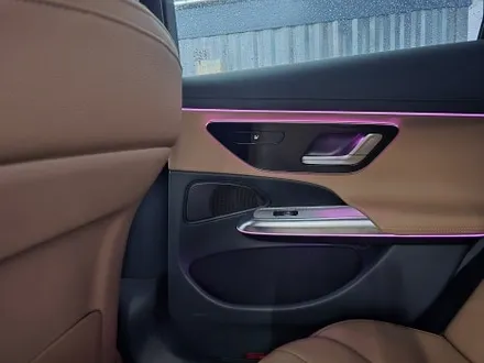 벤츠 E클래스 e200 - 4d 부메스터, 미드레인지 엠비언트  \