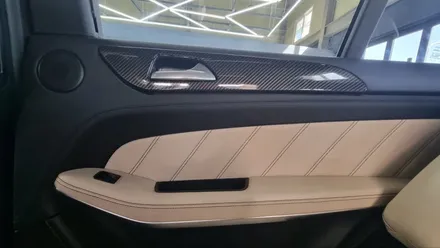벤츠 GL 63amg - 12색 엠비언트, 멀티컬러 기능까지~