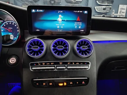 벤츠 GLC300e - \