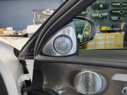 벤츠 E350 - 3d부메스터 ( 하이클라스 & 정품 엠비언트 )