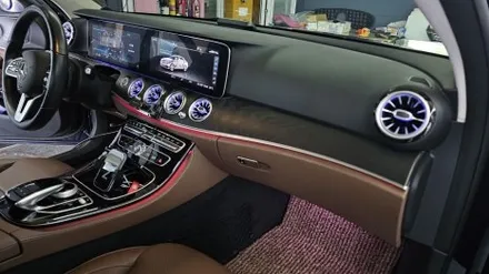 벤츠 E300 - 송풍구 엠비언트 & 3D부메스터
