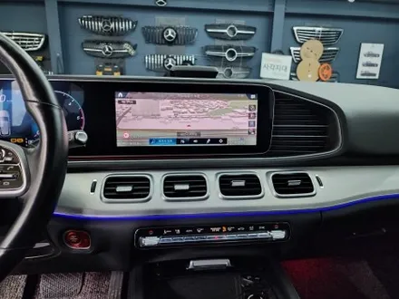 벤츠 Gle300d - 송풍구엠비언트 &1열 레드안전벨트