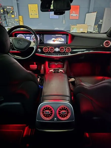 벤츠S63amg - 송풍구 엠비언트, 도어스팟