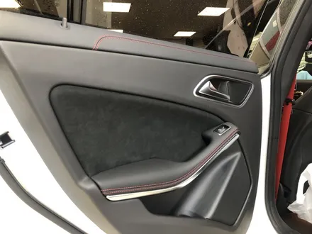 W117 CLA 45 AMG 순정형 아크릴 12색 풀패키지 엠비언트 시공기