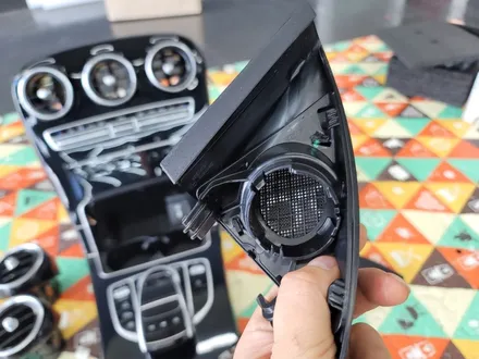 광주 벤츠 20년 C220d - 순정 64색 송풍구엠비언트 / 3D 부메스터 / 멀티컬러 코딩 활성화까지~~~~~