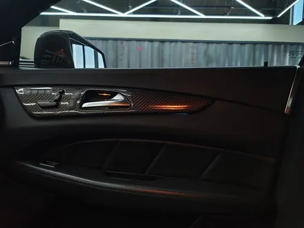카오카오 > 벤츠 CLS 63amg -12색 엠비언트 확장 및 광량업