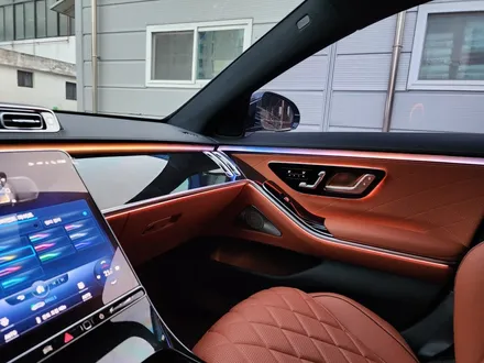벤츠 S500 - 액티브 엠비언트로 화려하게~