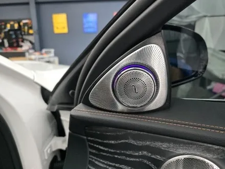 벤츠 w213 e350 - 계기판 상단엠비언트 & 3d부메스터(하이클라스)
