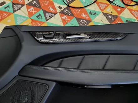 카오카오 > 벤츠 CLS 63amg -12색 엠비언트 확장 및 광량업