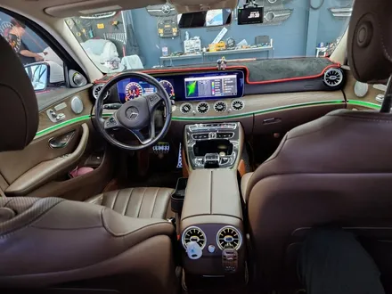 벤츠 E250ex - 송풍구엠비언트, 3d부메스터(하이클라스), 도어스팟, amg 알루미늄 패달