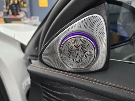 벤츠 w213 e350 - 계기판 상단엠비언트 & 3d부메스터(하이클라스)