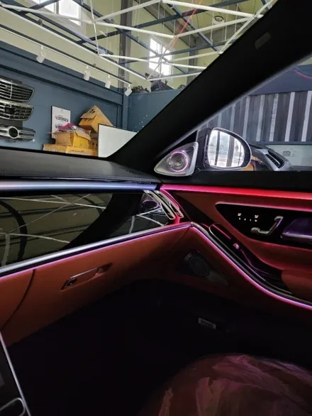 벤츠 S500 - 액티브엠비언트 & 4d부메스터