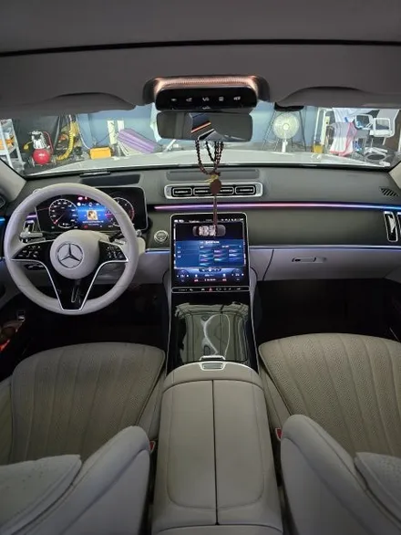 벤츠 w223 s350d - 액티브 엠비언트, 4d 부메스터