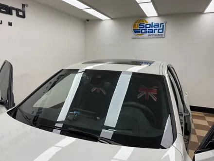 화성썬팅. BMW 3시리즈. 앞유리 자외선 차단 필름 시공. / 경기 화성