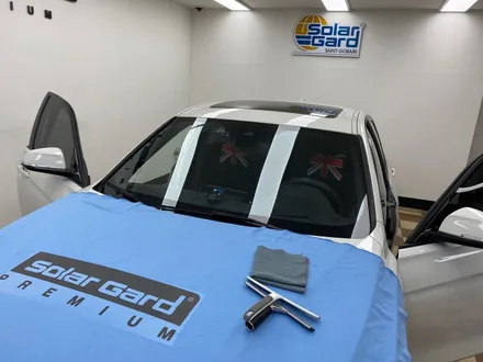 화성썬팅. BMW 3시리즈. 앞유리 자외선 차단 필름 시공. / 경기 화성