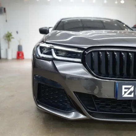 고광택 랩핑이 인기있는 이유! BMW G30 5시리즈 PET 고광택 시흥 랩핑 리퀴드 메탈릭 건 그레이 / 시흥, 안산, 군포, 안양