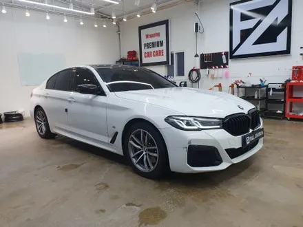 고광택 랩핑이 인기있는 이유! BMW G30 5시리즈 PET 고광택 시흥 랩핑 리퀴드 메탈릭 건 그레이 / 시흥, 안산, 군포, 안양