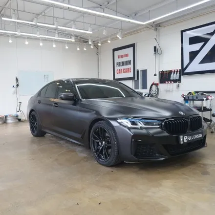 BMW G30 5시리즈 사틴블랙 전체랩핑/유광블랙 루프스킨 / 시흥, 안산, 군포, 안양