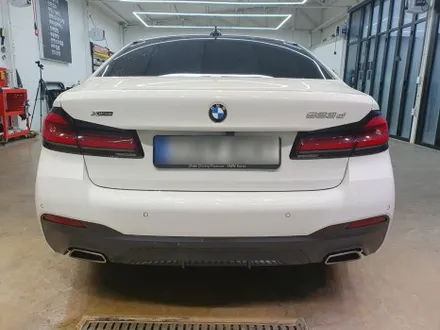 고광택 랩핑이 인기있는 이유! BMW G30 5시리즈 PET 고광택 시흥 랩핑 리퀴드 메탈릭 건 그레이 / 시흥, 안산, 군포, 안양