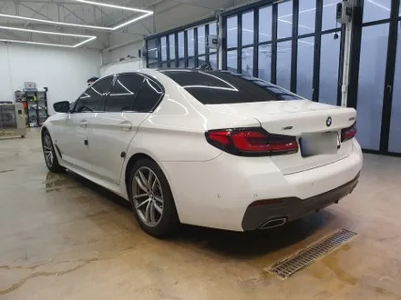 고광택 랩핑이 인기있는 이유! BMW G30 5시리즈 PET 고광택 시흥 랩핑 리퀴드 메탈릭 건 그레이 / 시흥, 안산, 군포, 안양