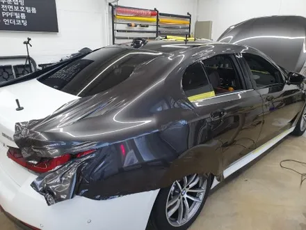 고광택 랩핑이 인기있는 이유! BMW G30 5시리즈 PET 고광택 시흥 랩핑 리퀴드 메탈릭 건 그레이 / 시흥, 안산, 군포, 안양