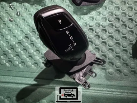 BMW튜닝 2020년식 G30 5시리즈 520d 크리스탈 기어봉 3종