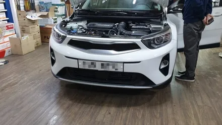 기아자동차 SUV 스토닉 FD-500 전방감지기, 전방경보기 장착점 가자카 / 양천구 신월동