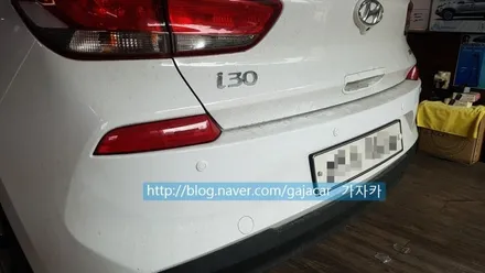 2018년 I30(PD) 차량 후방감지기 경보 장치기 설치 되어 있지 않아서 현대모비스 순정용품 4구 매립 후방경보기 설치 합니다. / 양천구 신월동