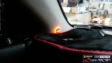 르노삼성 SM7 차량에도 사각지대 해소 후측방경보기 장착 서울 가자카 자동차용품점 카비스 최첨단 BSA센서를 이용한 충돌예방 시스템 입니다. / 양천구 신월동